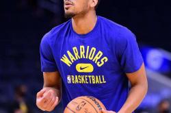 开云体育官方网站-包含篮网B队血洗火箭，布拉德利绝境逆转的词条