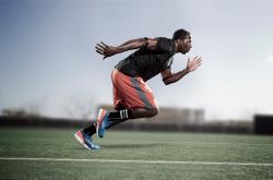 开云下载-封锁与破局，迪马利亚的致命一击如何撕碎曼联的尼斯防线