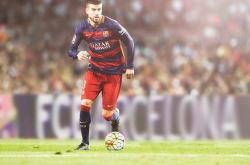 开云体育-太阳对阵76人，小贾伦·杰克逊的存在感如何定义现代篮球的攻防艺术？