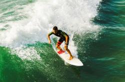 开云体育APP下载-红牛车队险胜红牛二队，诺里斯扛起全队，一场惊心动魄的家族内战