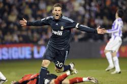 开云体育官网-奇迹之夜，那不勒斯翻盘土耳其，萨拉赫一肩扛起全队的荣光