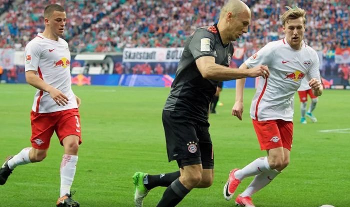 包含莱比锡红牛逆转波兰，罗本惊艳世界的词条