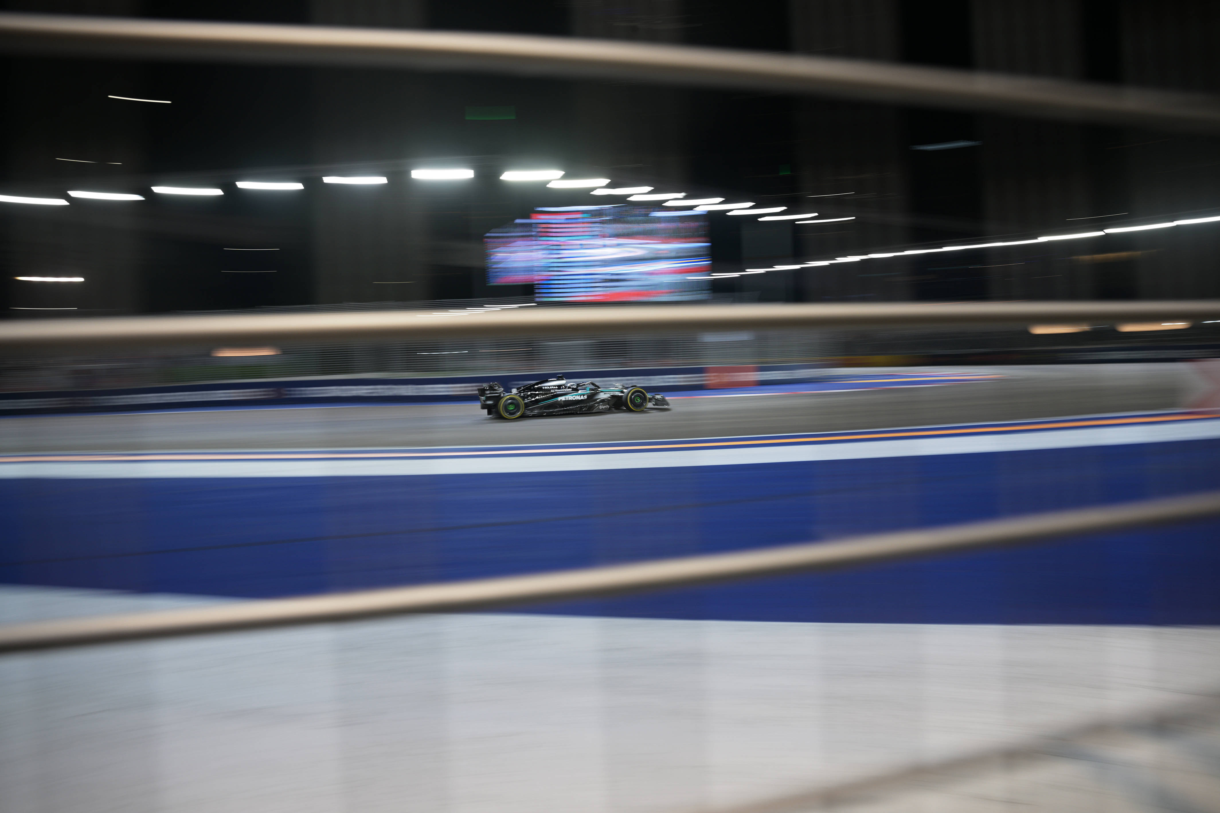 包含威廉姆斯完胜红牛车队,拉塞尔扛起全队的词条 包含威廉姆斯完胜红牛车队,拉塞尔扛起全队的词条