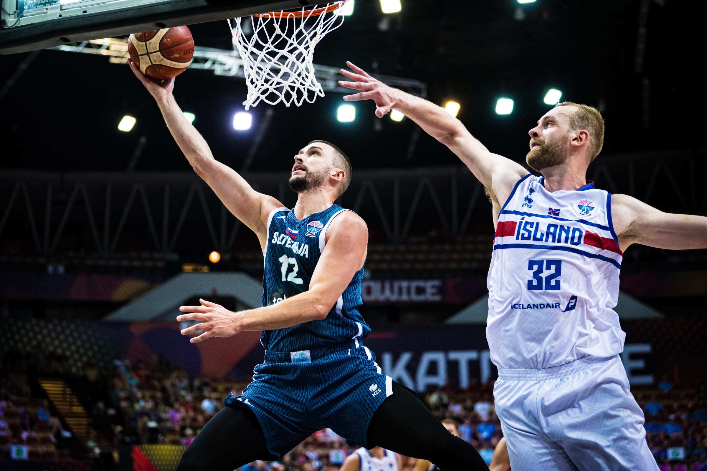 奥地利力克冰岛，晋级欧洲杯四强