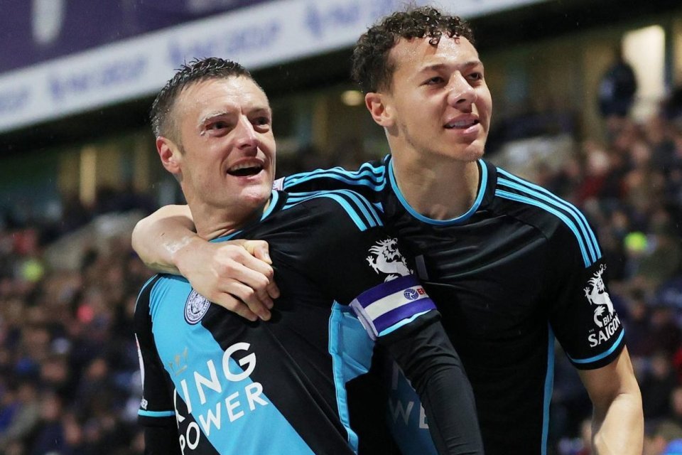 包含马顿为莱斯特城取得进球,让球队保持英超联赛前列的词条 包含马顿为莱斯特城取得进球,让球队保持英超联赛前列的词条