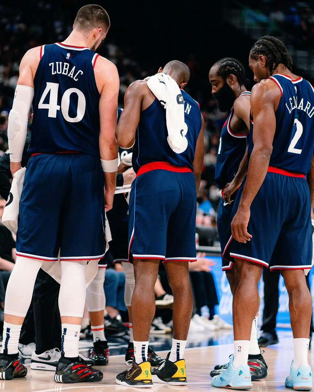 快船PK雄鹿，谁才是西决硬仗第一人的简单介绍