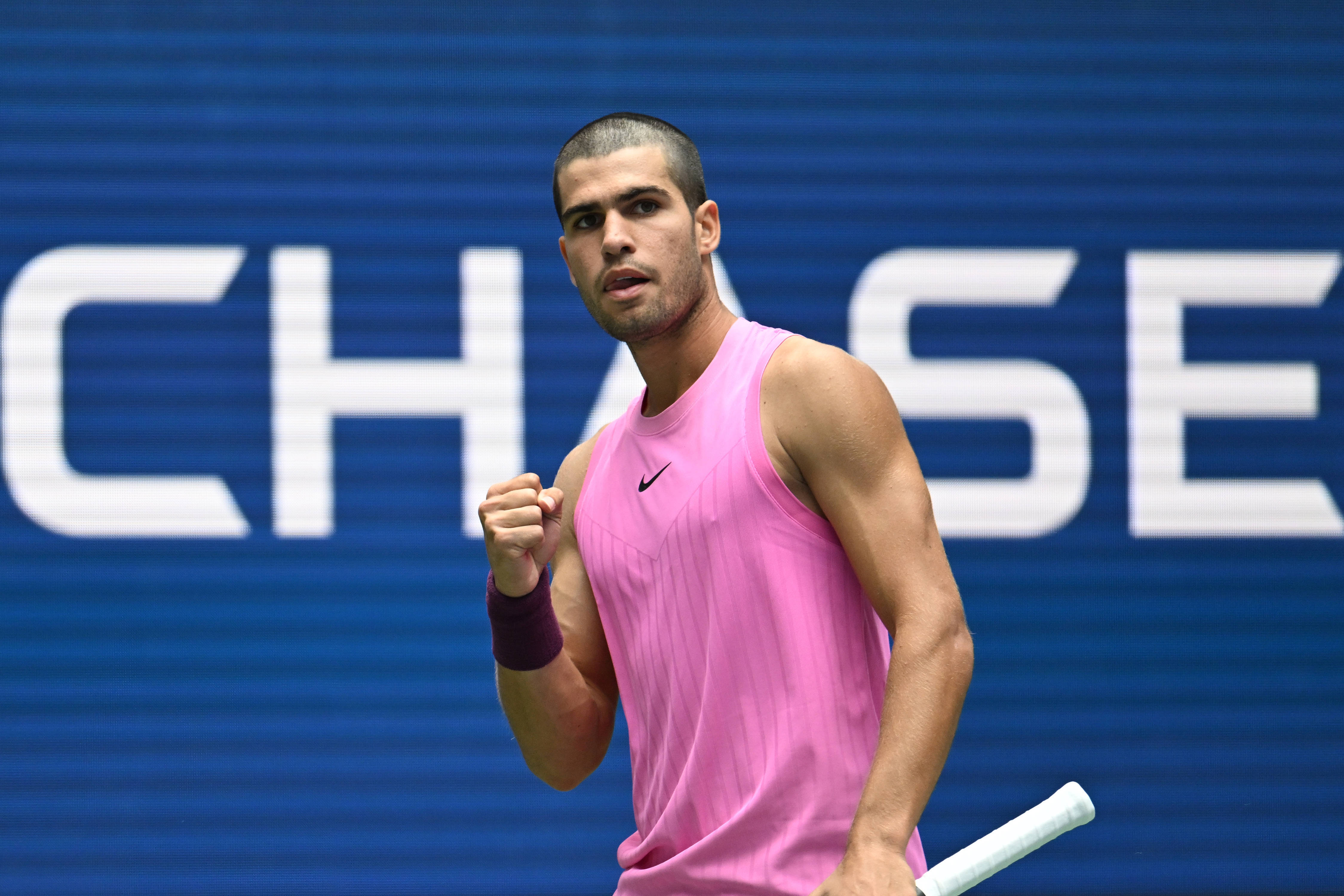 关于欧洲网球队鏖战英国网球队，阿尔卡拉斯打破历史纪录的信息