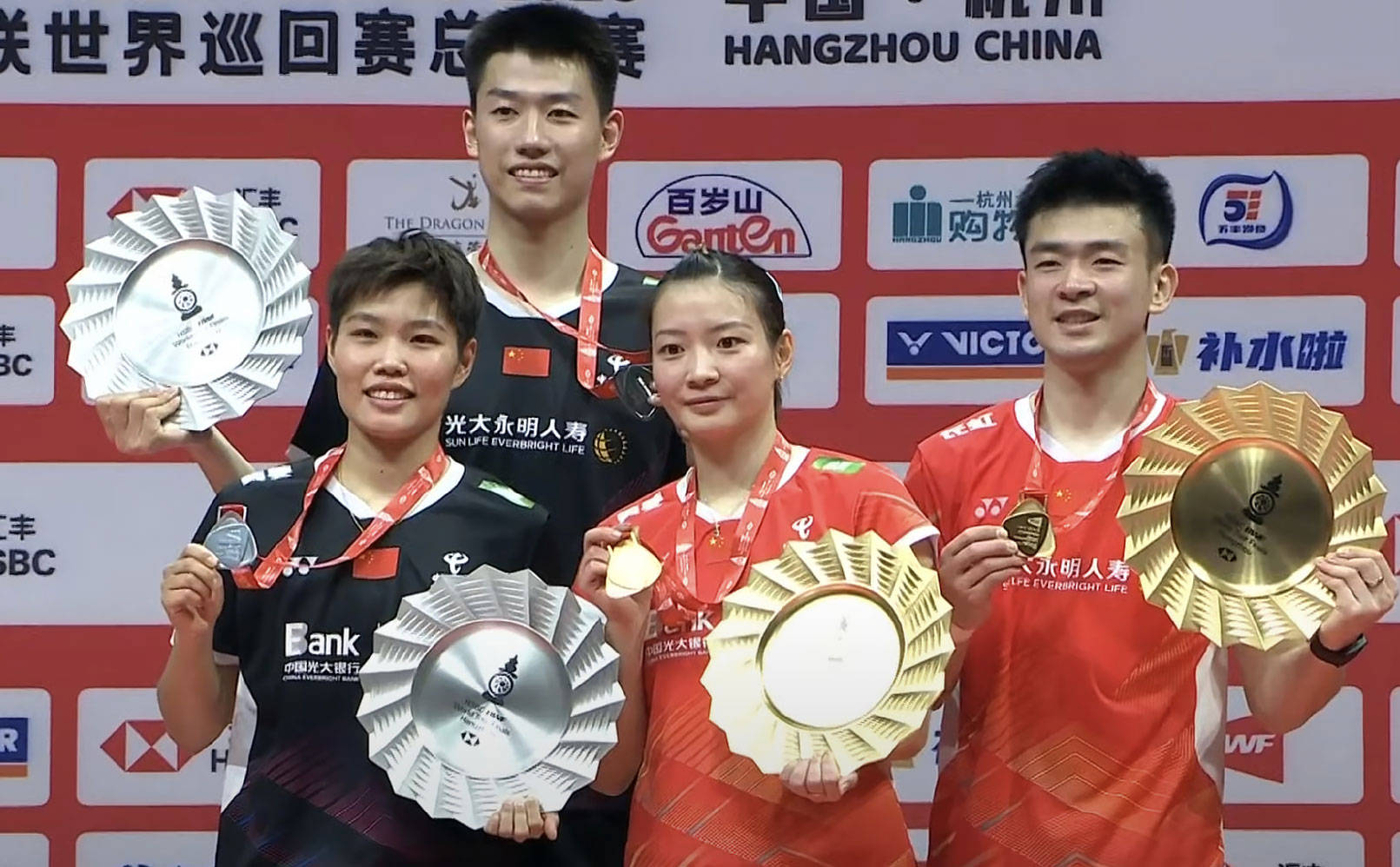 泰国队完胜印尼队，郑思维点燃赛场