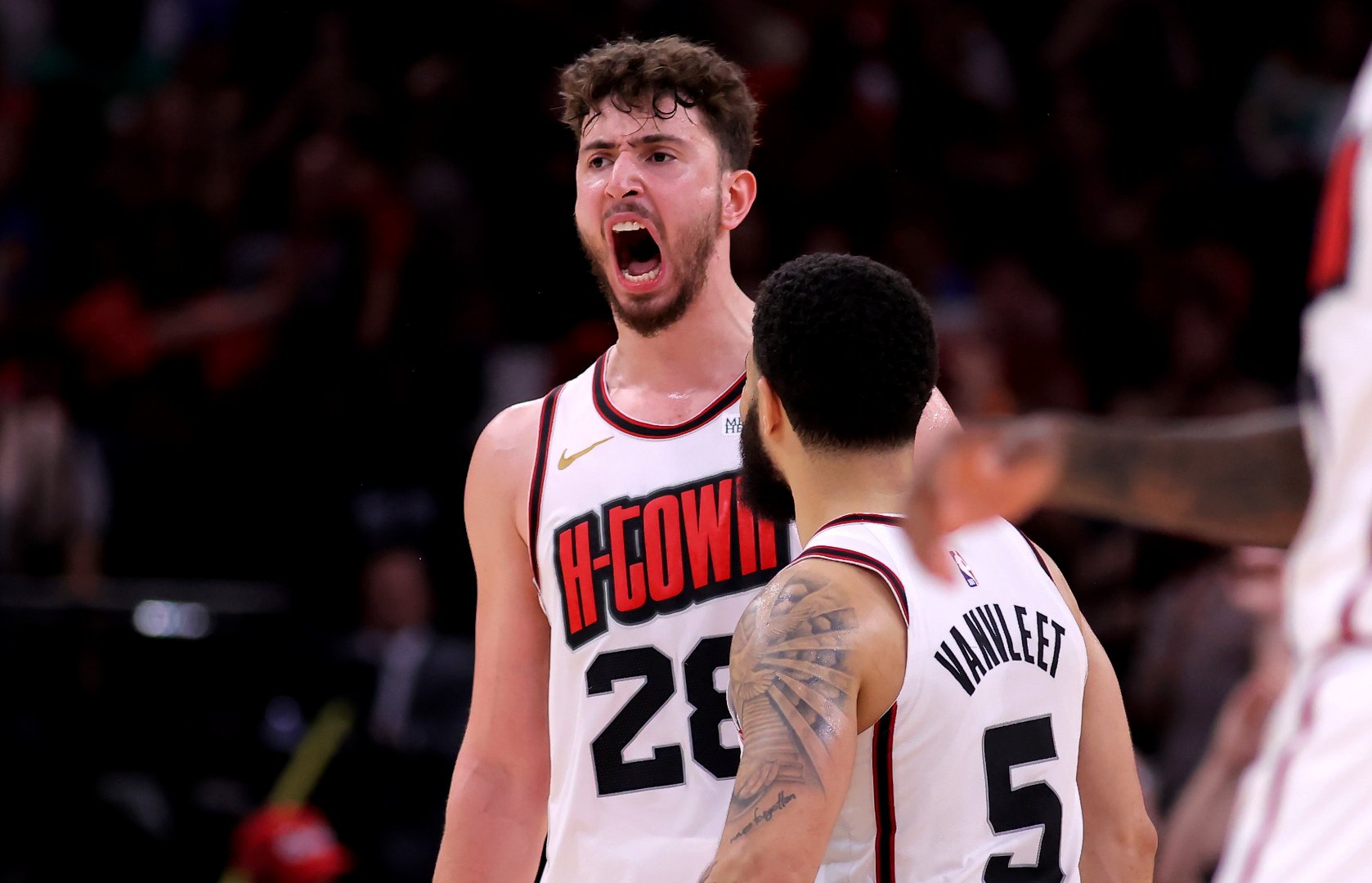 包含篮网B队血洗火箭，布拉德利绝境逆转的词条