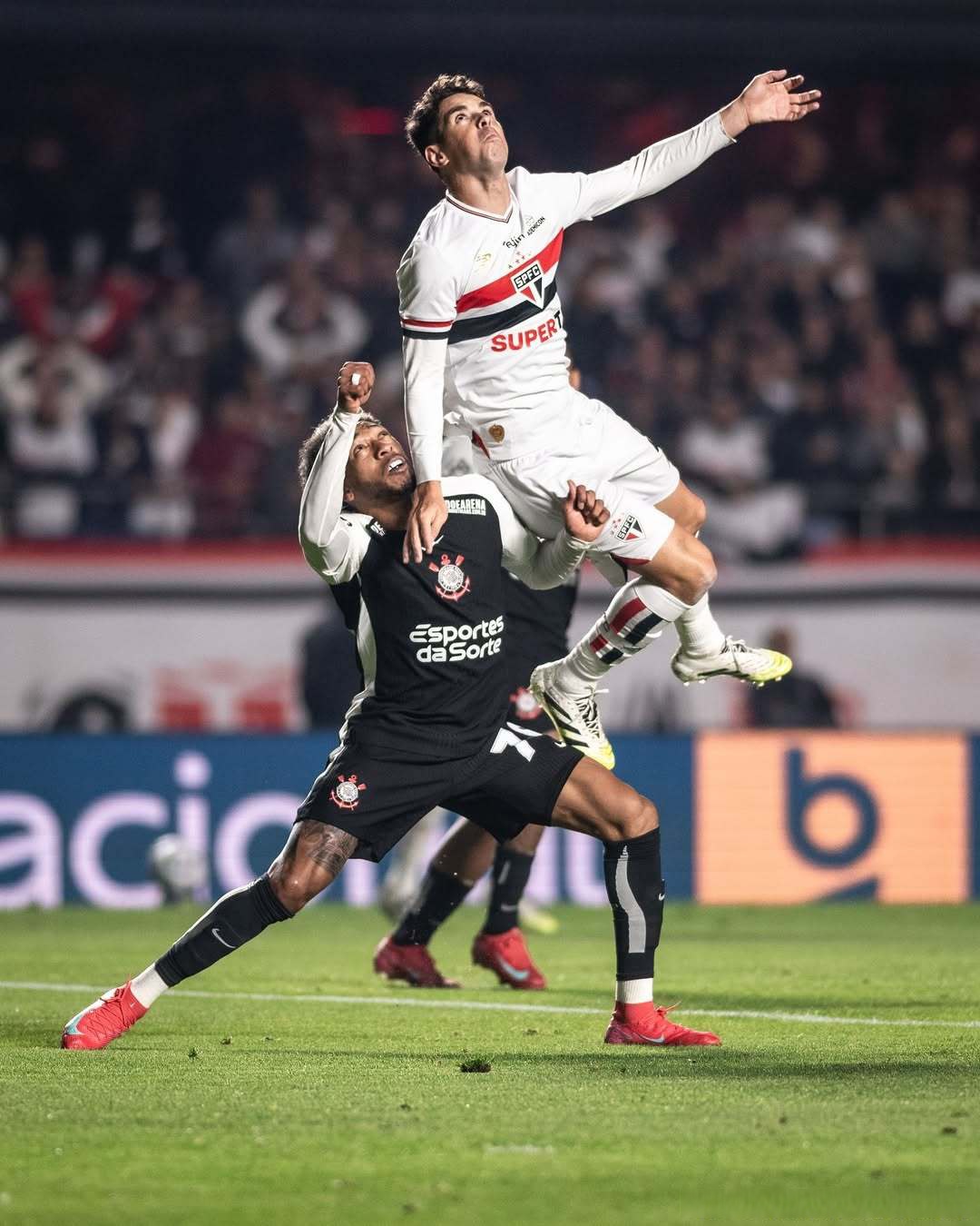 欧洲网球队翻盘意大利网球队，克耶高斯关键制胜的简单介绍